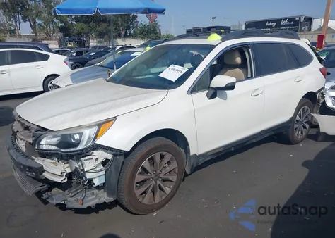 2015 Subaru Outback 3.6R Limited z USA, uszkodzony, nr VIN 4S4BSENCXF3228903